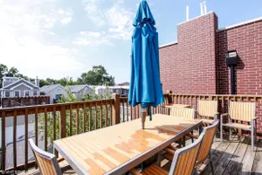 Family Friendly 3BR Duplex in Roscoe Village - Image 3