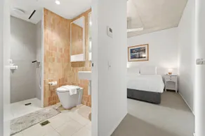 Premium Bondi Beach 2 Bedroom with Beach view and parking - Image 2