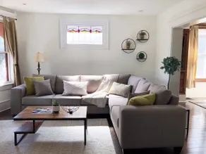 Beautiful Heritage Home in Kitsilano - Image 2