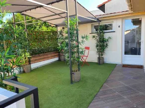 Studio Eiffel, Terrace and parking - Image 3