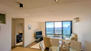 sub-penthouse with stunning view - Image 2