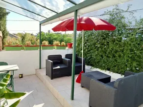 House for 2 people, garage, terrace, near city center - Image 2