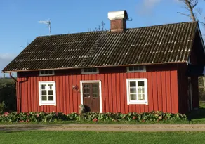 Cozy cottage on a farm, near Isaberg. Fireplace. - Image 2