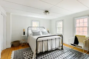 Upstate Getaway in Historic Hamlet - Image 2