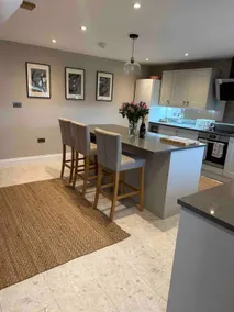 Modern Farm Cottage - Image 3