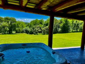 Uphill Lodge Luxury Log Cabin, Amish Country, OH - Image 3