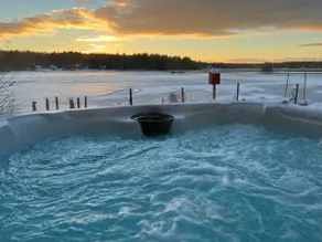 ☀ Fox & Loon lake house: hot tub/pedal boat/kayaks - Image 2