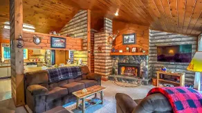 Cozy, Quiet Old Forge Getaway, just Minutes from The Fulton Chain Lakes - Image 5