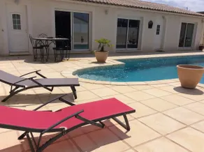 Drôme provençal. Pool accommodation - Image 3