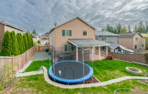 Bonney Lake House INN  W/Jacuzzi and Centralized AC - Image 5