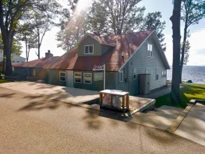 New Listing! Lake front cottage with 100' of private sandy beach - Image 2