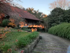 House with pool in the center - Image 2