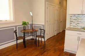 Luxury 3 bd, 2 bath Condo - 15 min from downtown - Image 5