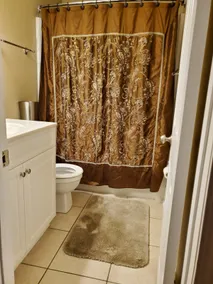 Centrally located in Pensacola - Image 5