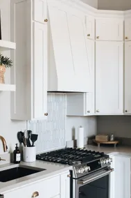 Ulysses Suites, Suite 201 - Image 4