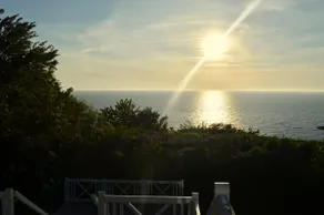 Luxurious cottage with the most beautiful ocean view - Image 4