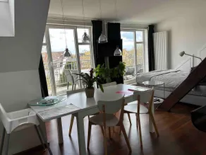 attic apartment near city center - Image 5