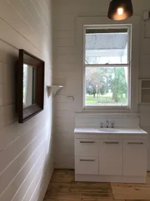 Yalloak House, Riverfront Farmhouse at Birregurra - Image 4