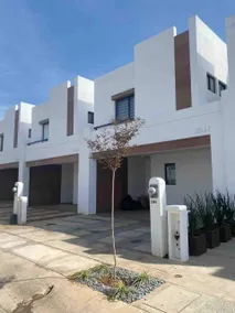 A beach two minutes away. A spacious house in an exclusive area - Image 3