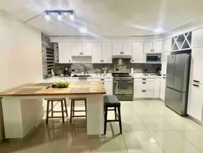 private pool and large garden with barbecue - Image 2