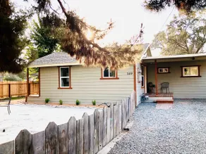 Gateway Bungalow 45mins to Sequoia National Park - Image 2