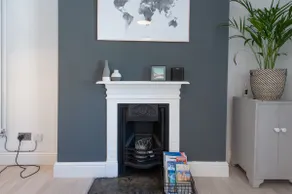 Cuthbert’s Corner. Modern apartment, Central Wells - Image 5