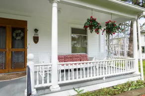 Family Friendly Village Lake House - Image 3