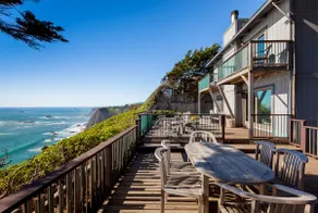 Oceanfront Vacation Home - Spectacular Views; Hot Tub; Wi-Fi. - Image 3