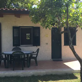 Detached villa with a sea view - Image 2