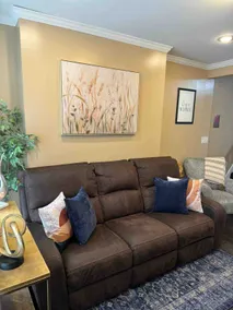 Affordable Furnished LuxuryTownhouse near Stadiums In Baltimore Pig Town. - Image 4