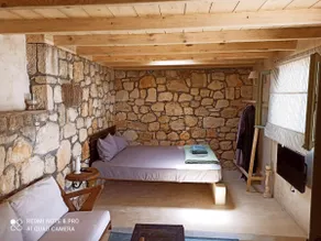 Stone suite - Image 2