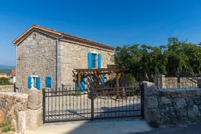 Rustikt och lyxigt semesterhus i Vrh, Island Krk, Croatia  med privat pool för 6 personer - Image 2