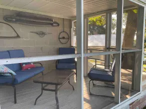 Ernie's Place - Image 5