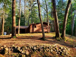Secluded and Cozy Updated Twin Creeks Cabin - Image 2