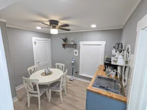 The Robin’s Nest, a new listing by seasoned hosts - Image 5