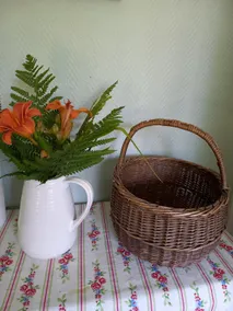 Cozy cottage in the countryside. - Image 4