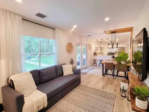 Cozy Lake House, Hot Tub & Close to FL Springs - Image 3