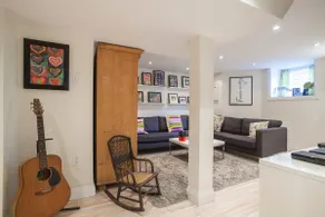 Modern Apartment in Popular Roncesvalles Village - Image 3