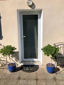 Quiet studio with terrace near Lyon - Image 2