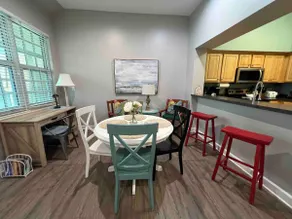 3BR Beach Condo Walk to Shops & Restaurants - Image 4