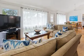 Rex- East Hampton Cottage- 5 stars - Image 3