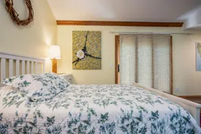 Beach City Bungalow - Image 5