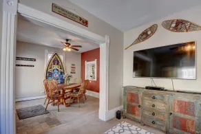 Charming 3 Bedroom 2 bath home, sleeps 7. - Image 3