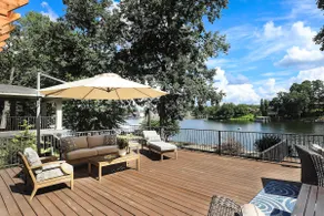 \"Paradise Palms\" Luxurious home on Lake Hamilton - Image 4