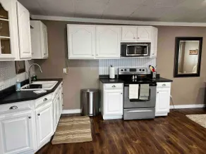 Historic Downtown 1st Floor Flat - Image 3