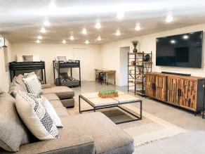 The Apple Valley House - Image 5