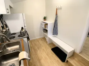 1BR Budget Superhero · Walk to BSU & Downtown - Image 5