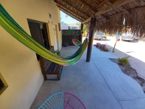 A beach house that's comfortable, nice and super clean - Image 4