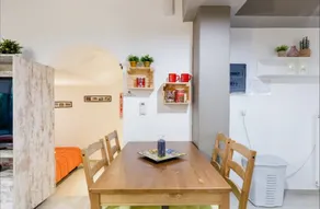 Lovely and spacious apartment - Image 2