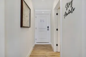 ”Beacon” - Room 9 - Image 3
